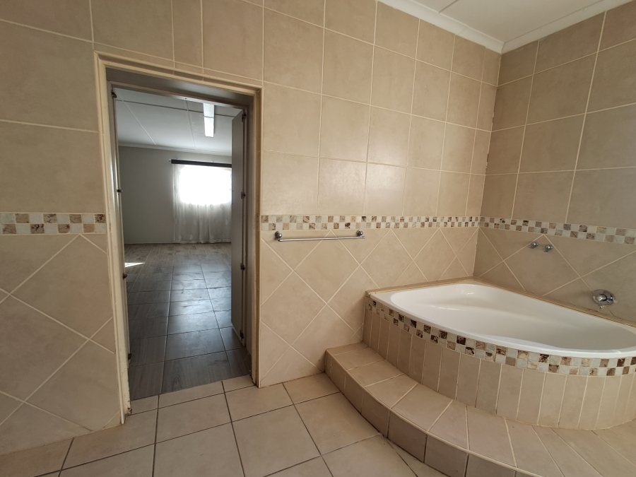 4 Bedroom Property for Sale in Fairbridge Heights Eastern Cape
